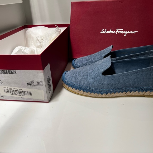 Salvatore Ferragamo blue logo embossed suede sue espadrille flats - Picture 3 of 10